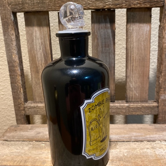 Halloween Potion Bottles Set Of 2, Witch’s Brew & Zombie Brew Potion Bottles - Picture 15 of 16